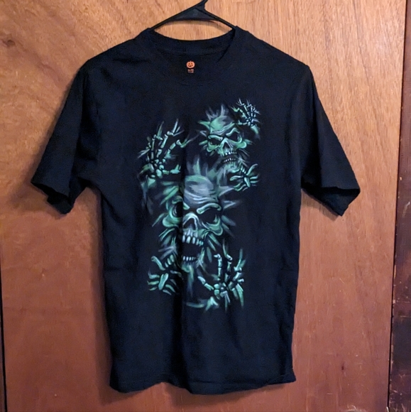 T-shirt - Picture 1 of 2